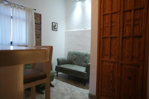 Aguascalientes Apartment | Árbol Paraíso y Terraza Mezquite