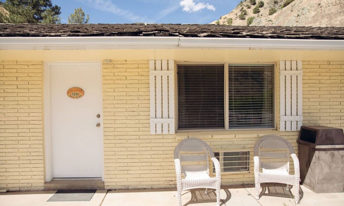 Sevier Apartment | 0128) Candy Suite 128