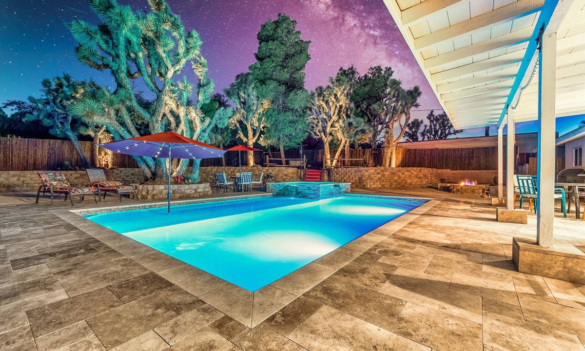 Yucca Valley House | 1/2 Acre Epic Pool and Spa 2 King Beds Bunk with 2 Queens