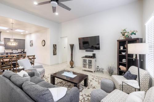 St. George House | 1 Top Ledge