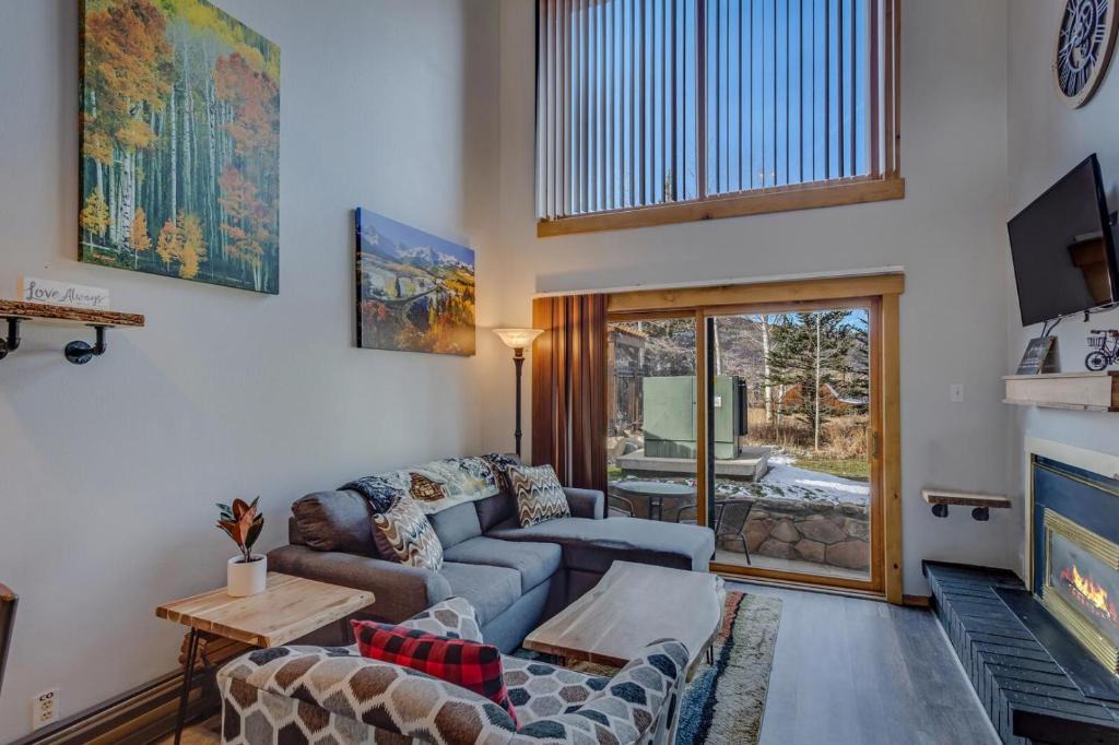 Steamboat Springs Apartment | 1035- Cozy 1 BR Condo Close to Ski Area