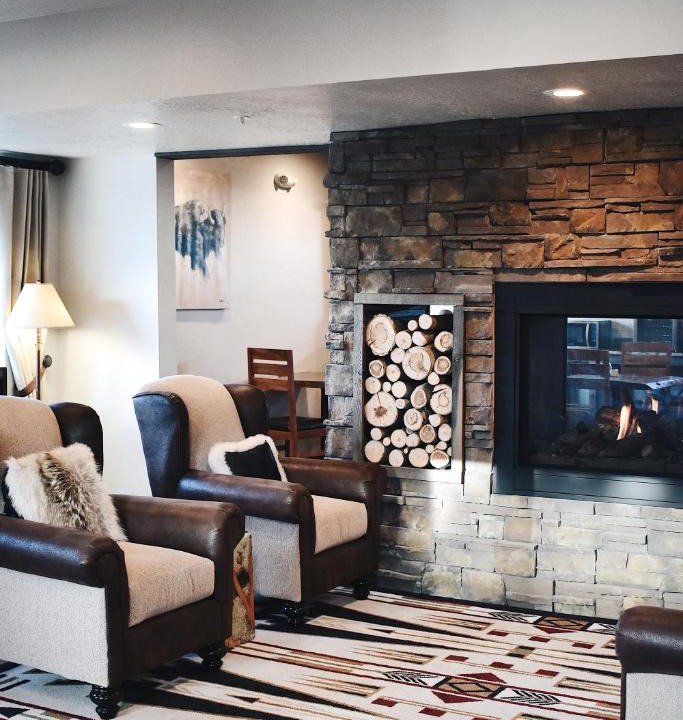 West Yellowstone Hotel | 1872 Inn - Adults Exclusive