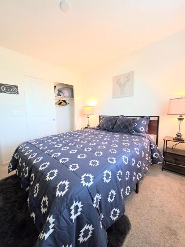 North Las Vegas House | 2-Bedroom Entire Guest Suite in North Las Vegas Mountain Views