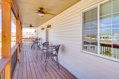 Fruita House | 2 Mi to Dinosaur Journey Museum: Mtn-View Haven!