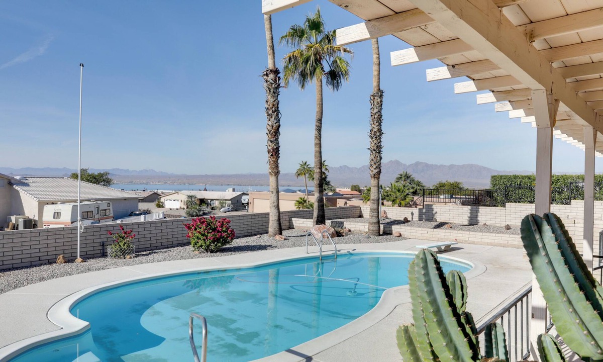 Lake Havasu City House | 2 Mi to Lake Havasu: Private Oasis w/Pool & Views