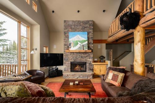 Big Sky House | 2 Mountain Home