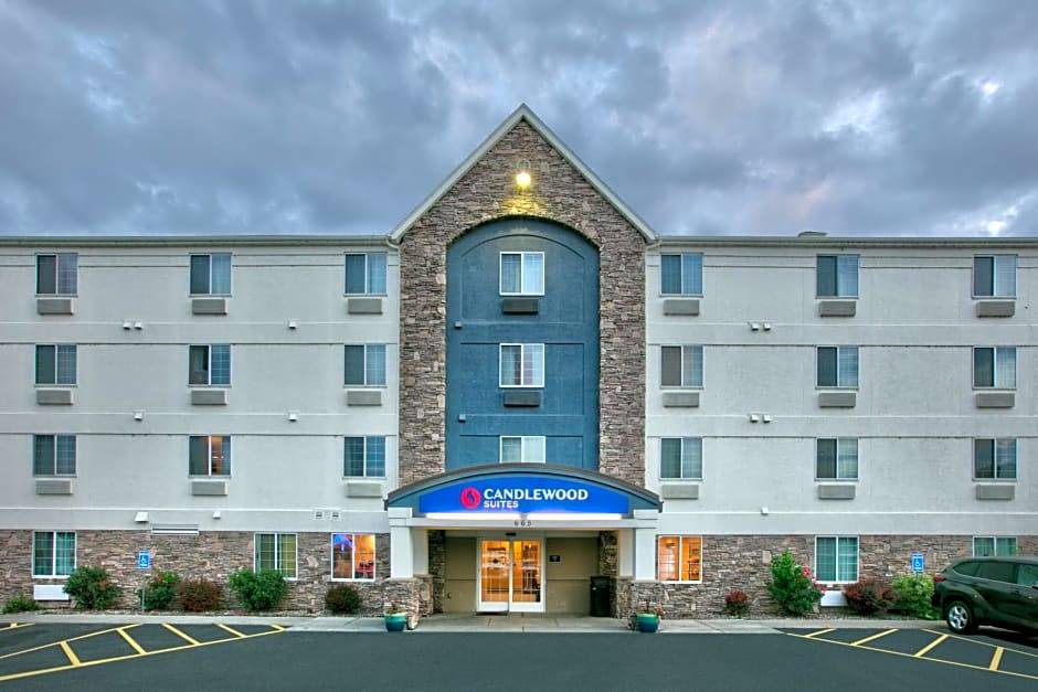 Idaho Falls Hotel | 2-Star Hotel ∙ Candlewood Suites Idaho Falls, an IHG Hotel