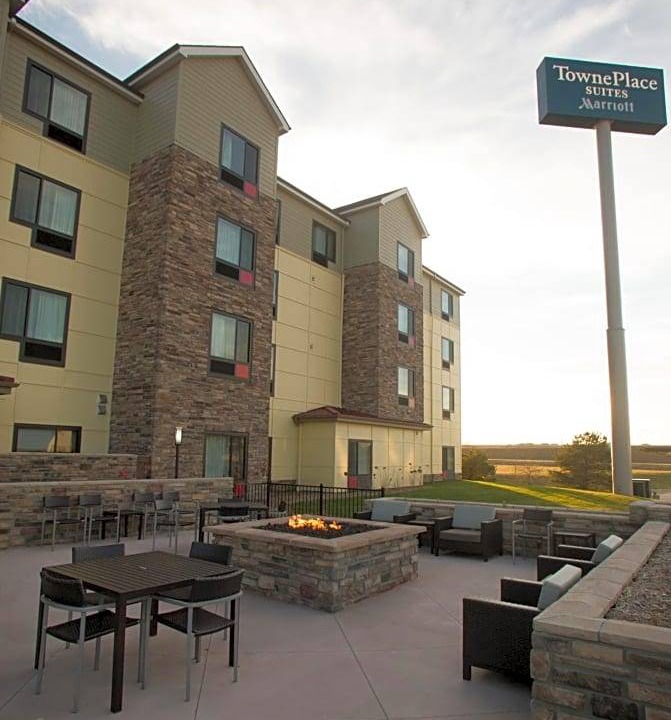Lincoln Hotel | 2-Star Hotel ∙ TownePlace Suites by Marriott Lincoln North