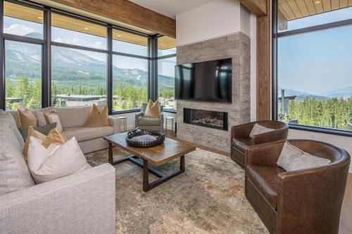 Big Sky Apartment | 202 LakeLodge