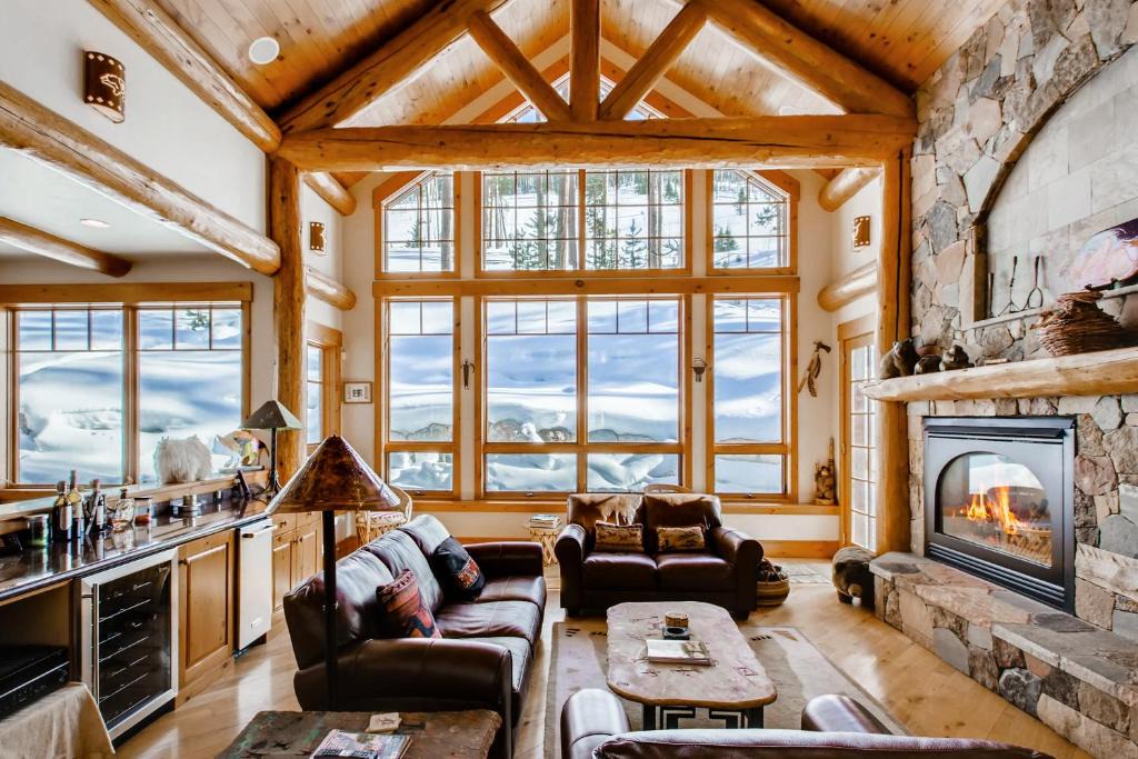 Highland Meadows House | 2118-A Vermont Rd Rental Home