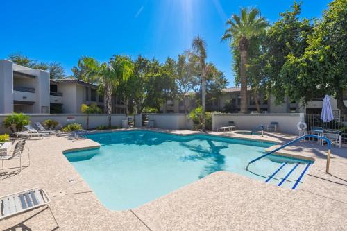 Cloisters House | 2BR Biltmore Bliss Condo with Heated Pool, Hot Tub and More