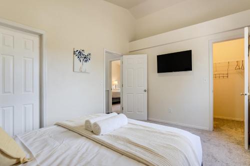 Briargate House | 3 Kings - Game Room - Pet Friendly - EV Charger
