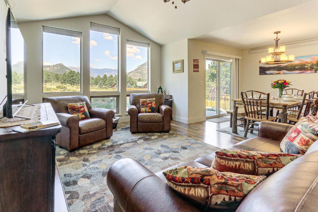 Estes Park House | 3 Mi to RMNP! Mtn-View Retreat in Estes Park