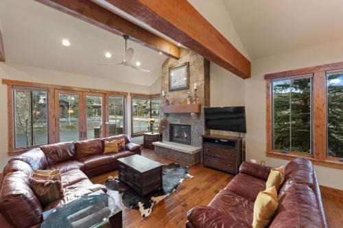 Fairmount On The River House | 312 Shores Lane : 2
