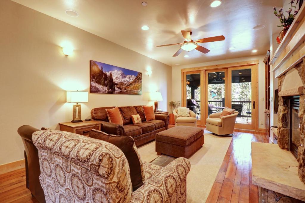 Copper Mountain Village Apartment | 39C Union Creek Townhomes West