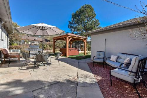Central Colorado Springs House | 3BD Downtown Modern Home w Hot Tub & Grill