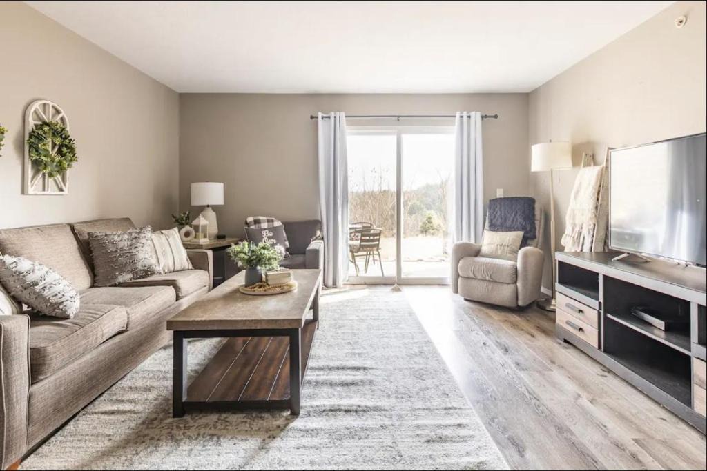 Branson Apartment | 3BR Branson Condo PrimeLocation!