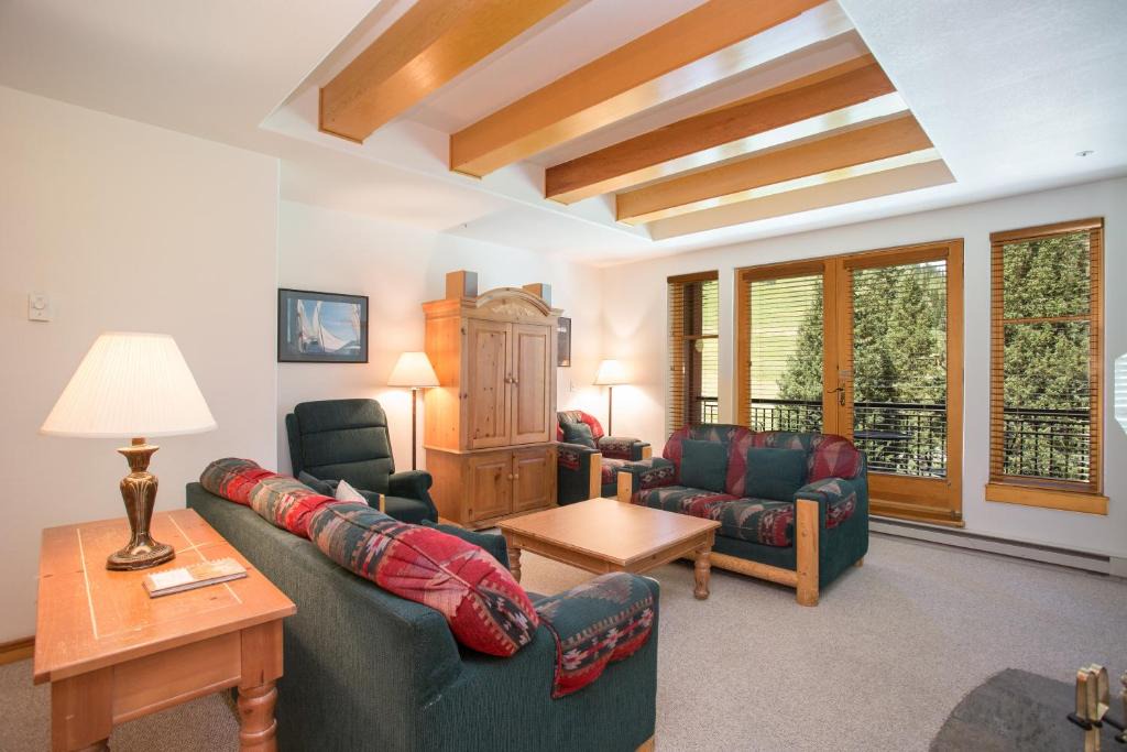 Salt Lake Mountain Resorts Apartment | 4312 - Two Bedroom Deluxe Creekside Condominiums condo