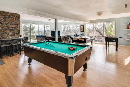 Skyway House | 5 Mi to Area Attractions: Home w/Indoor Hot Tub