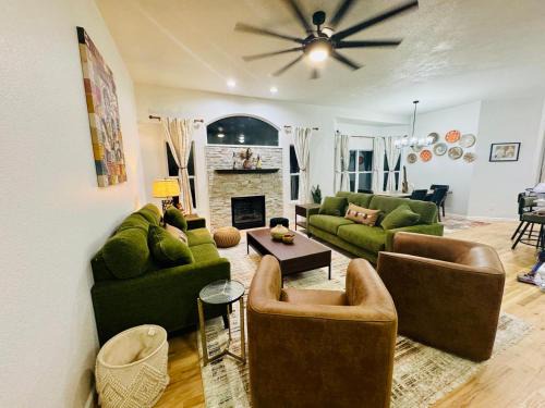 Greeley House | 5BR Greeley Home - Sleeps 14, Pets Ok, EV Charger