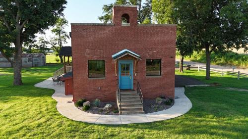 Guthrie House | 5BR2BTH Guthrie- near Lazy E and EdmondOKC