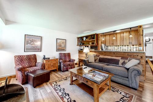 Moose Wilson Road Apartment | 613 Tamarack
