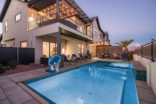 Santa Clara House | 62| Blissful Poolhouse at Ocotillo Springs with Private Pool
