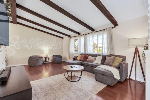 South Westminster House | 6BD Near DT - BBQ Grill, Games & Football Fun