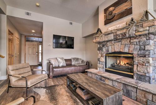 Silverthorne House | 7 Mi to Keystone: Waterfront Home w/Scenic Views