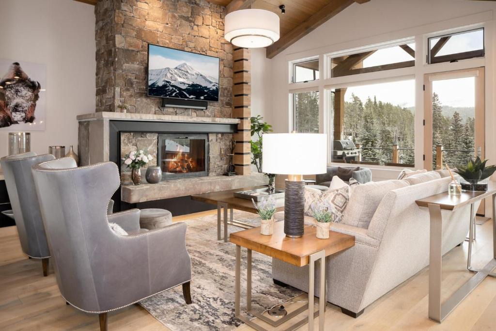 Big Sky House | 83B Lodgeside