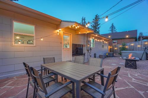 Cascade-Chipita Park House | 9955 Mesa