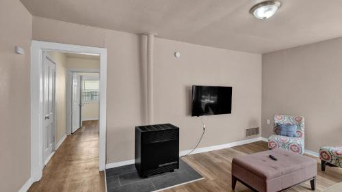 Central Colorado Springs Apartment | A Break Away from the Everyday!