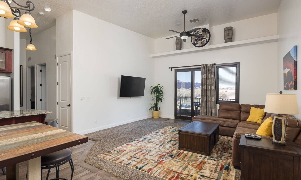 Moab Condo | Affordable Monthly Stays! | Downtown Moab | Pet Friendly| Storage - LDV1