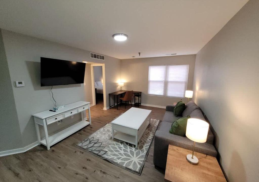 South Central Omaha Apartment | Aksarben Gem-Easy access to I-80