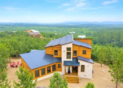 Broken Bow House | All About The View