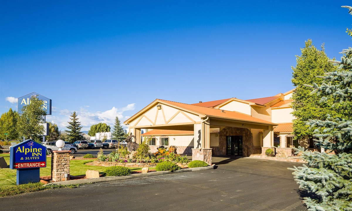 Gunnison Hotel | Alpine Inn & Suites Gunnison