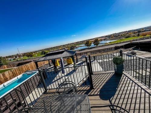 Thornton House | Amazing Lake View Heated Pool Swim Spa and Hot Tub