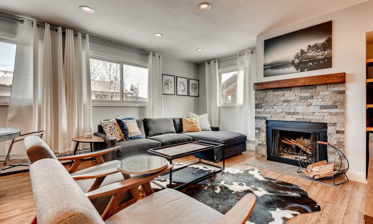 Frisco Condo | Amazing Modern Mountain Condo - Heart of Frisco