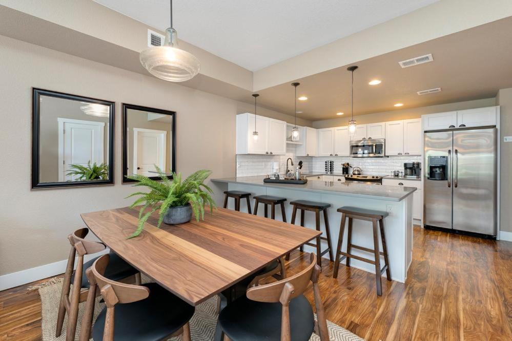 Old Town North House | Amazing Urban Townhome near Breweries and River!