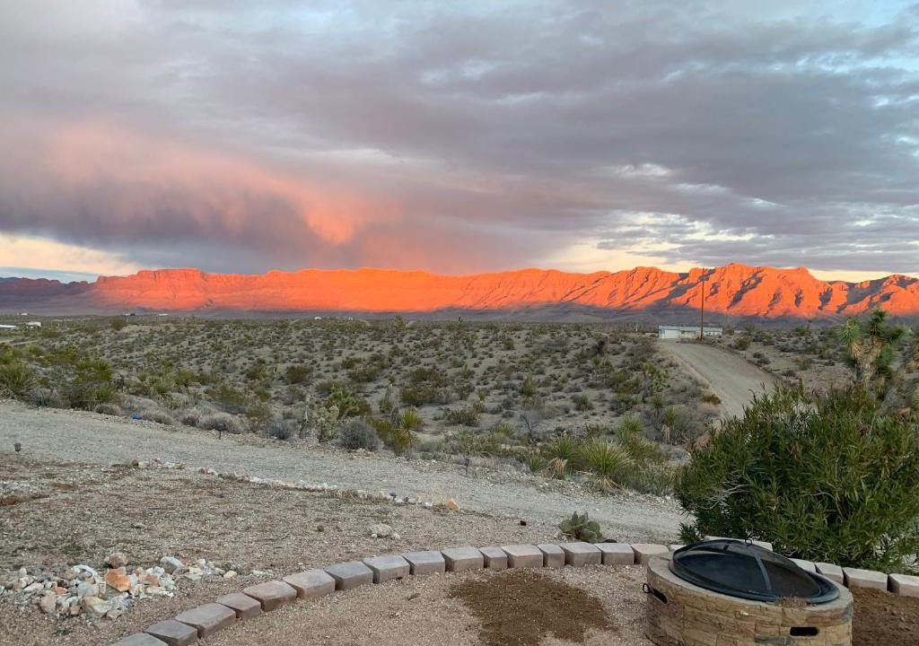 Meadview House | Amazing Views near Grand Canyon Skywalk