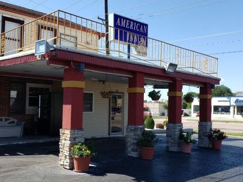 Sedalia Hotel | American Inn