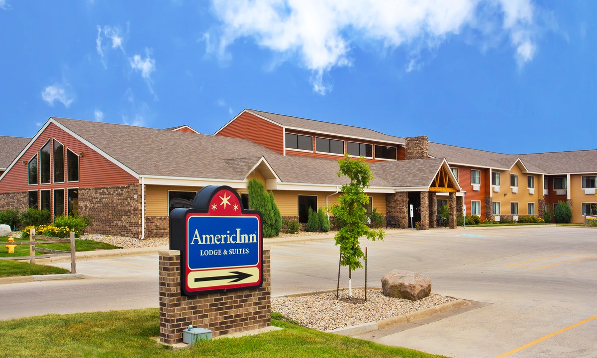 Aberdeen Hotel | AmericInn by Wyndham Aberdeen Event Center