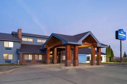 Muscatine Hotel | AmericInn by Wyndham Muscatine