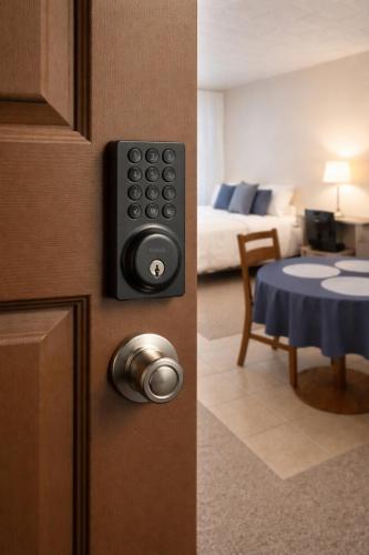 Ann Arbor Apartment | Ann Arbor Downtown Access - Walk to Stadium, Major Hospitals & Restaurants