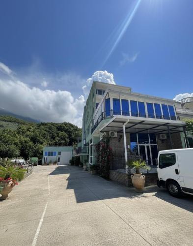 Dobra Voda Hotel | Apartmani S