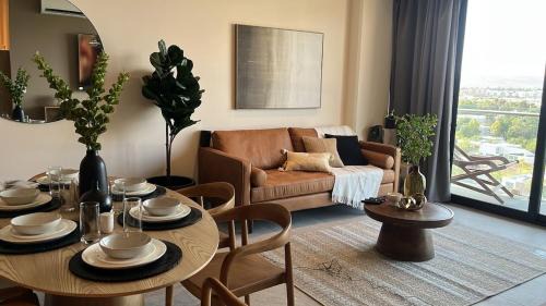 Aguascalientes Apartment | Apartment 842 Omega Black Tower