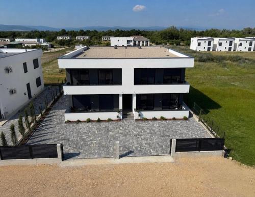 Bregvija Apartment | Apartments Lialda