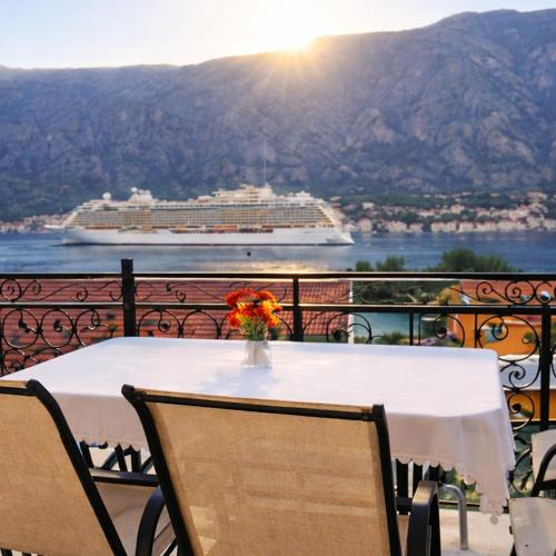 Kotor Apartment | Apartments Zenit