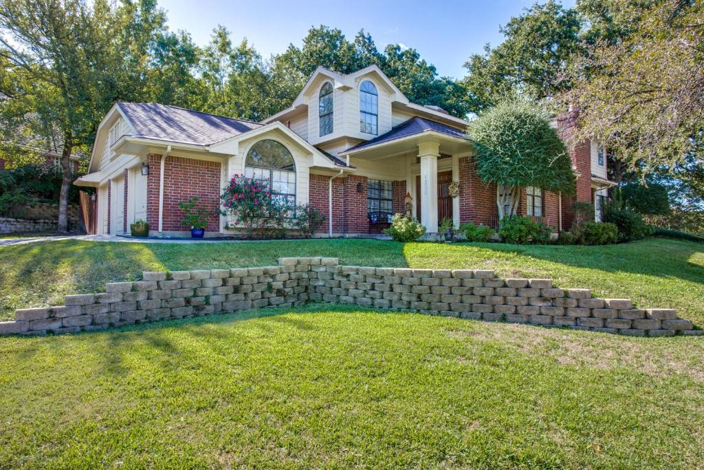 North Arlington House | Arlington Manor