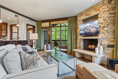 Empire Pass Apartment | Arrowleaf Lodge at Deer Valley Resort - Three Bedroom Residence #203